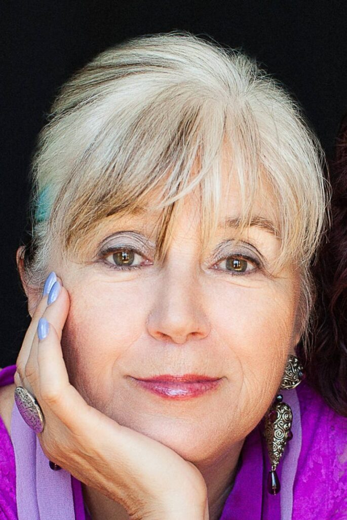 Faye-Cristina-768×1148-1